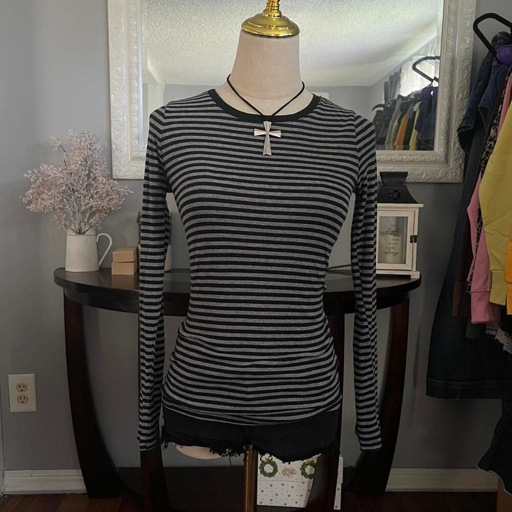 Y2k striped top